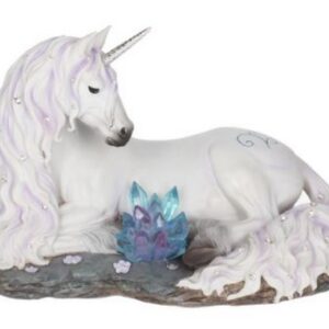 Licorne blanche allongé avec des cristaux verts - 19cm