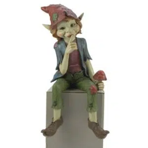Lutin assis (bord d'étagère) - 29cm
