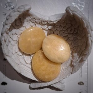Galet : Calcite orange (qualité extra)
