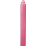 Bougie rose pâle teintée dans la masse.