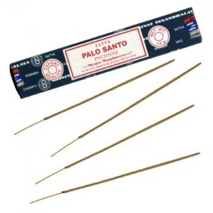 Boîte d'encens Palo Santo Satya.