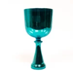 Graal en cristal chantant turquoise.