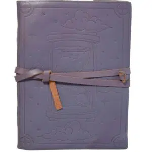 Grimoire en cuir gris élément air.