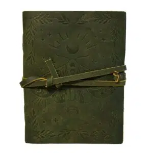 Grimoire en cuir élément terre vert.