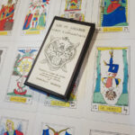 Coffret : Introduction à l'étude du Tarot accompagné des deux tarots kabbalistiques d'Oswald Wirth.