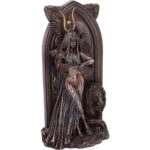 Statue La prêtresse Isis avec son chat et lion par Ruth Thompson.
