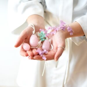 Coffret 3 Oeufs de Yoni : Quartz Rose.